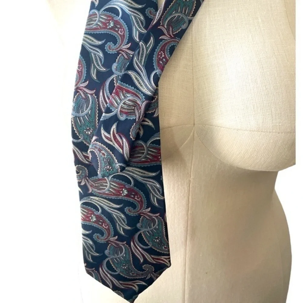 Christian Dior Monsieur Mens Silk Tie Blue Paisley Print Vintage Tie